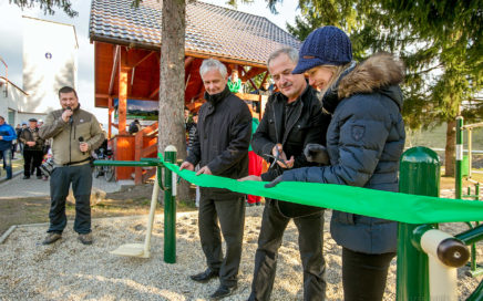 Slávnostné otváranie outdoor fitness cvičiska v Mojši v rámci projektu “Športom k zdraviu - vonkajšie fitness” realizovaného s MAS Vršatec